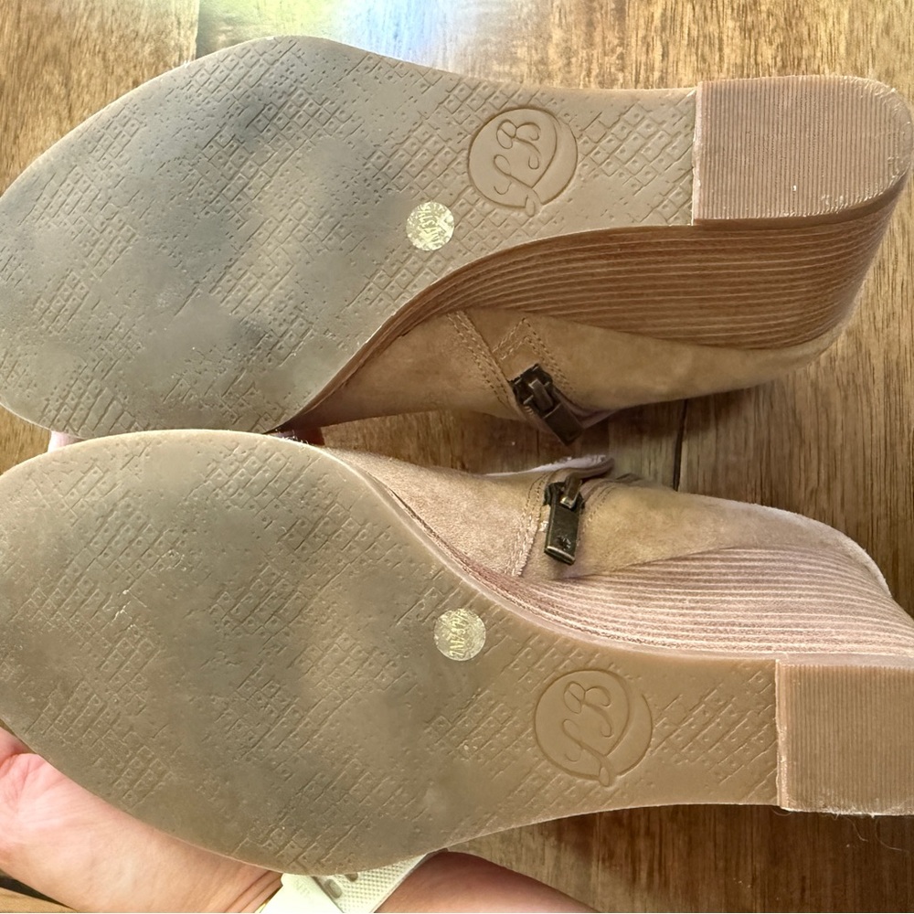 Lucky Brand Tan Wedged Booties - Picture 6 of 7